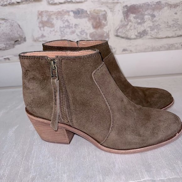Madewell Shoes - Madewell Brazillian Made Suede Booties Brown Womens Sz 7 $238